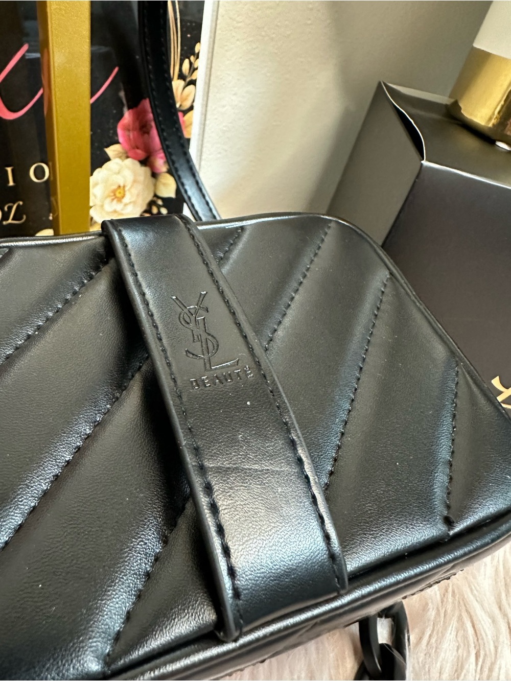 YSL Black Leather Vanity Crossbody Bag - Picture 3 of 7